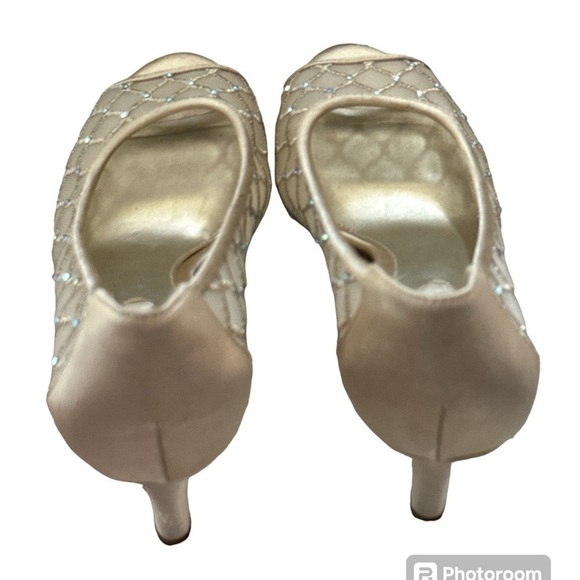 Alex Marie gold beaded leather sole peek toe satin party shoes Sz 6 M - Picture 2 of 8